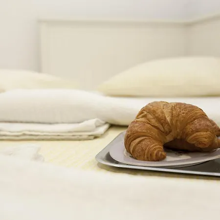 Central Square Slavuj דירה *