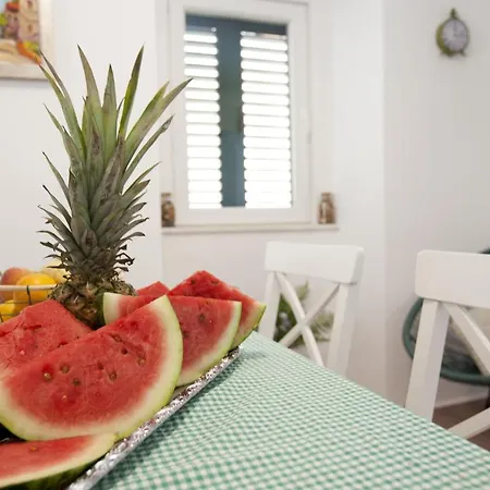 Central Square Slavuj Apartman