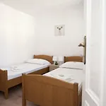 Central Square Slavuj Apartman